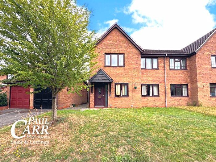 2 Bedroom Maisonette For Sale In Shelley Drive, Four Oaks, Sutton Coldfield, Yd, B74