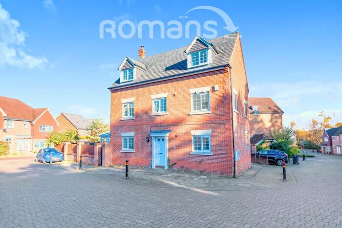 6 Bedroom Detached House To Rent In The East Hundreds Fleet, GU51