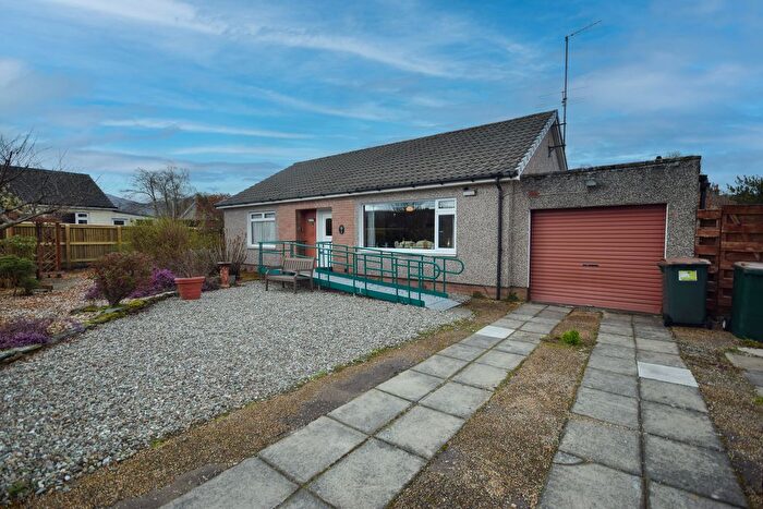 3 Bedroom Detached Bungalow For Sale In Lennoch Circle, Comrie, Crieff, PH6