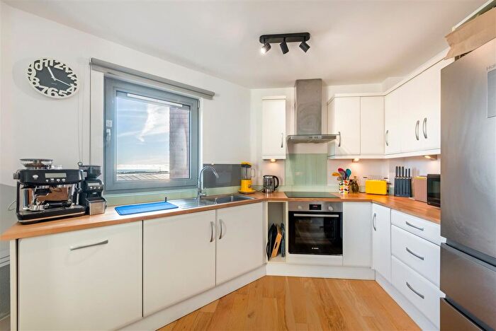 1 Bedroom Flat For Sale In Queens Road, Brighton, BN1