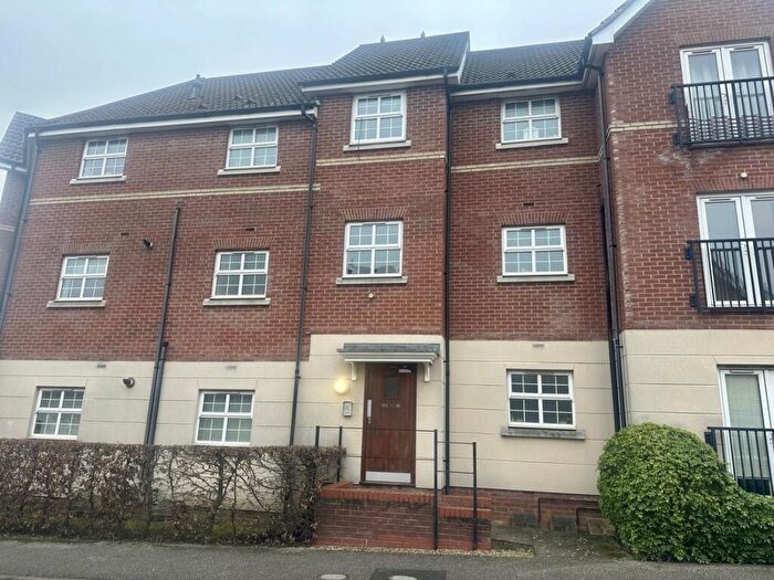 2 Bedroom Flat To Rent In Kittiwake Court, Stowmarket, IP14