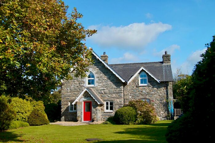 3 Bedroom Detached House For Sale In South Lodge, Dyffryn Ardudwy, Gwynedd, LL44