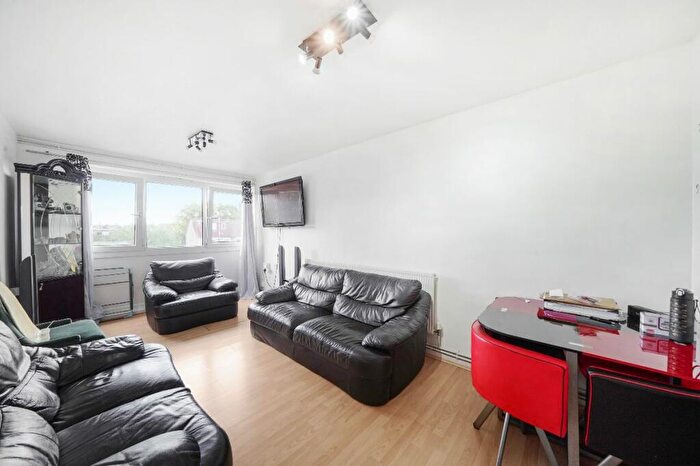 1 Bedroom Flat To Rent In Globe Road, Stratford, E15