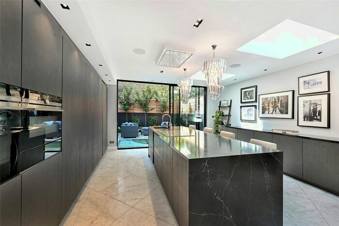 5 Bedroom Terraced House To Rent In Chesilton Road, London, SW6