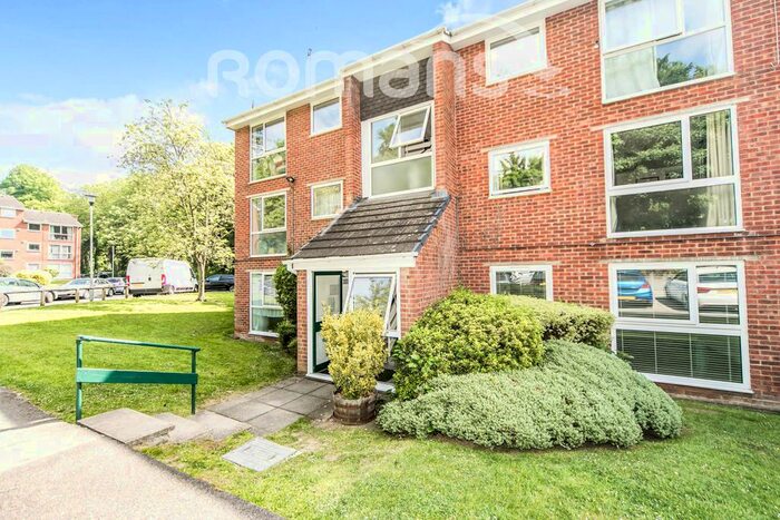 2 Bedroom Flat To Rent In Southcote Road, Reading, RG30