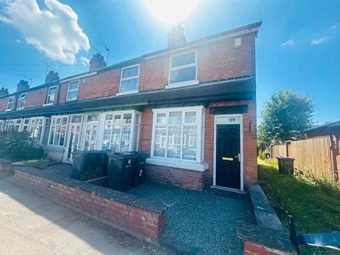 2 Bedroom End Of Terrace House To Rent In Lime Grove, Sutton Coldfield, B73