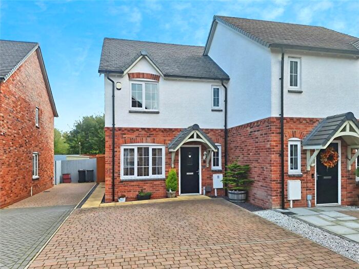 3 Bedroom Semi-Detached House For Sale In Hillfield Close, Albert Village, Swadlincote, Leicestershire, DE11