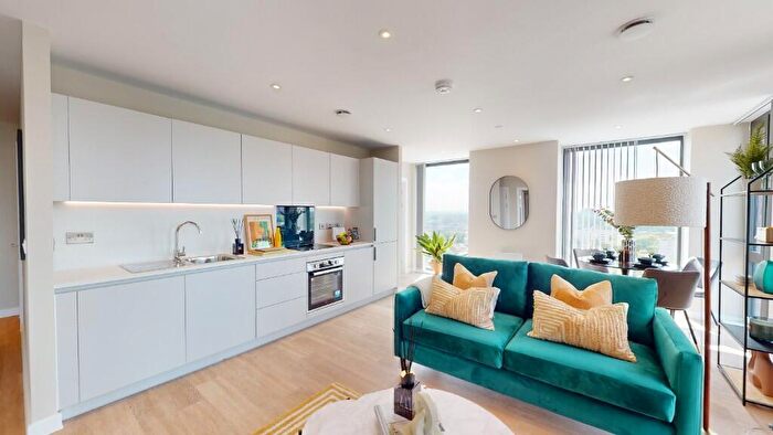 2 Bedroom Apartment To Rent In Bromsgrove Street, Birmingham, B5