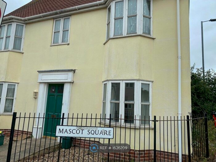 5 Bedroom Detached House To Rent In Mascot Square, Colchester, CO4