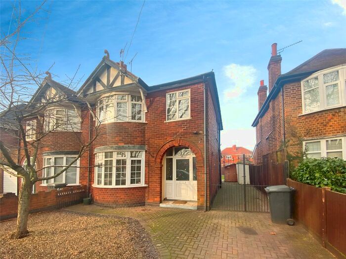 3 Bedroom Semi-Detached House To Rent In Blackbird Road, Leicester, Leicestershire, LE4