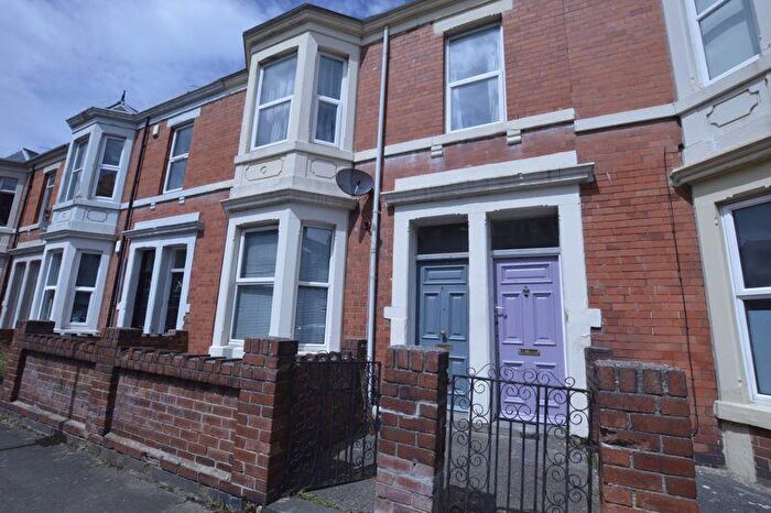 2 Bedroom Flat To Rent In Glenthorn Road, Newcastle Upon Tyne, NE2