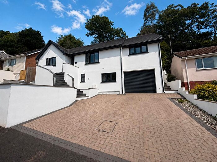 4 Bedroom Detached House For Sale In Southfield Avenue, Preston, Paignton, TQ3