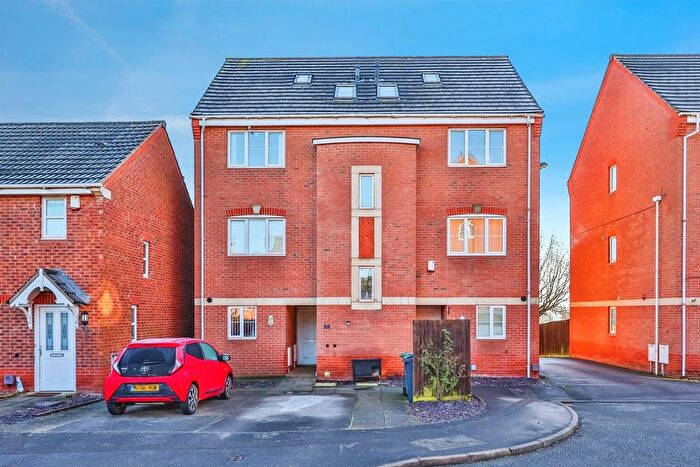 2 Bedroom Flat For Sale In Bourne Drive, Langley Mill, Nottingham, NG16