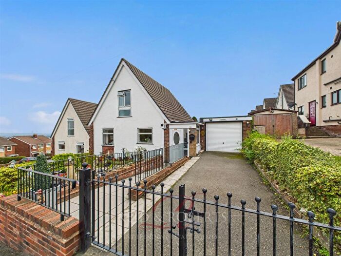 3 Bedroom Detached House For Sale In Prospect Drive, Coedpoeth, Wrexham, LL11