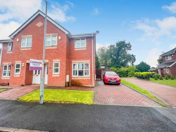 3 Bedroom Semi-Detached House To Rent In Brierwood, Tonge Park, Bolton, BL2