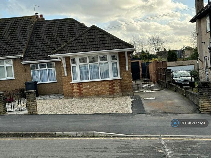 3 Bedroom Bungalow To Rent In Monkswood Avenue, Waltham Abbey, EN9