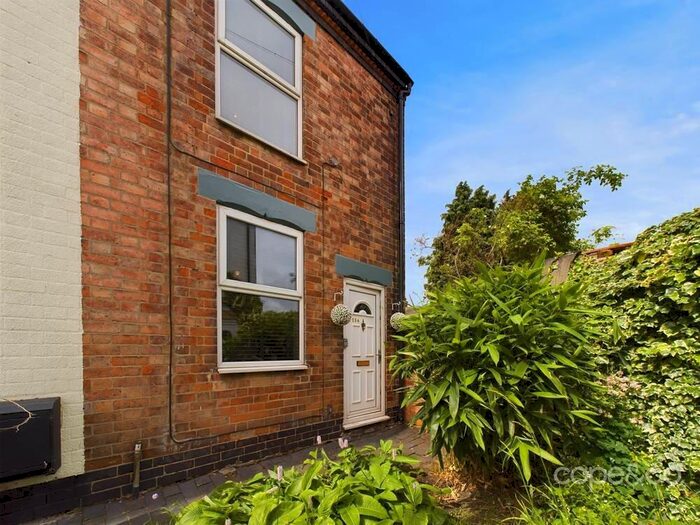 2 Bedroom End Of Terrace House To Rent In Oak Street, Burton-On-Trent, Staffordshire, DE14