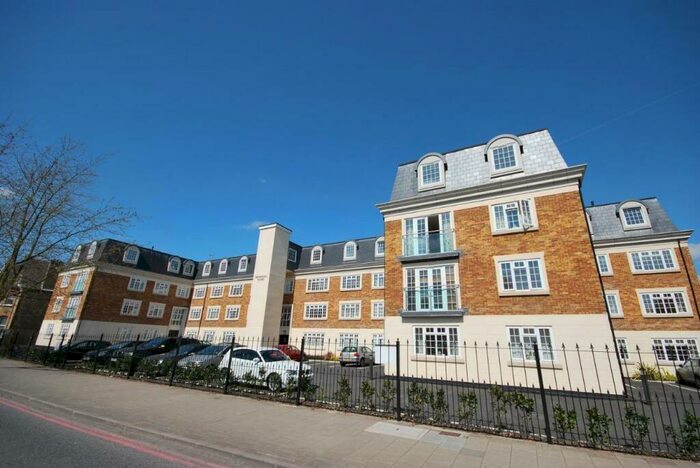 1 Bedroom Flat To Rent In Tweedy Road Bromley, BR1