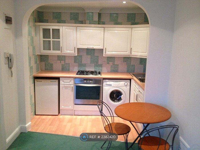 1 Bedroom Flat To Rent In Howitt Road, London, NW3