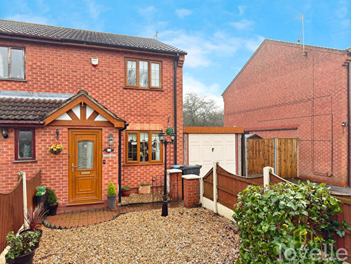 2 Bedroom Semi-Detached House For Sale In Swallow Close, Gainsborough, DN21