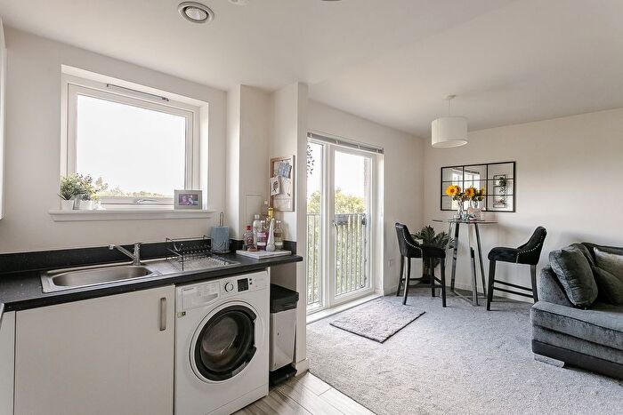 1 Bedroom Flat For Sale In Broomview Path, Edinburgh, EH11