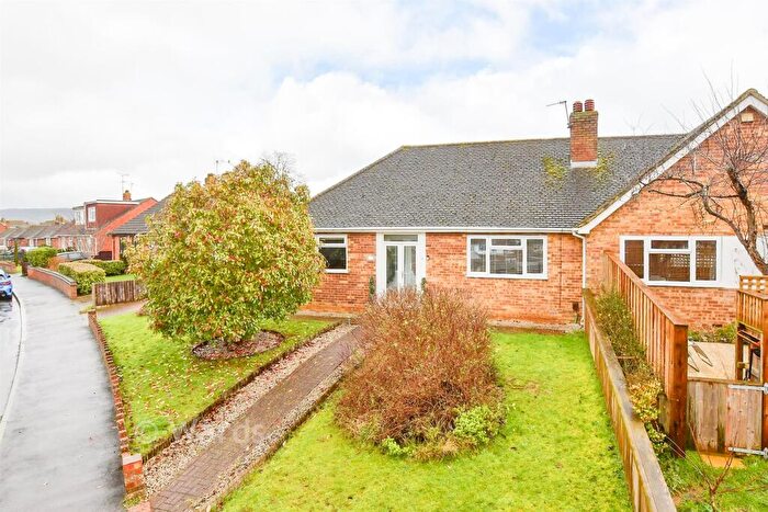 2 Bedroom Semi-Detached Bungalow For Sale In Priory Grove, Ditton, Aylesford, Kent, ME20