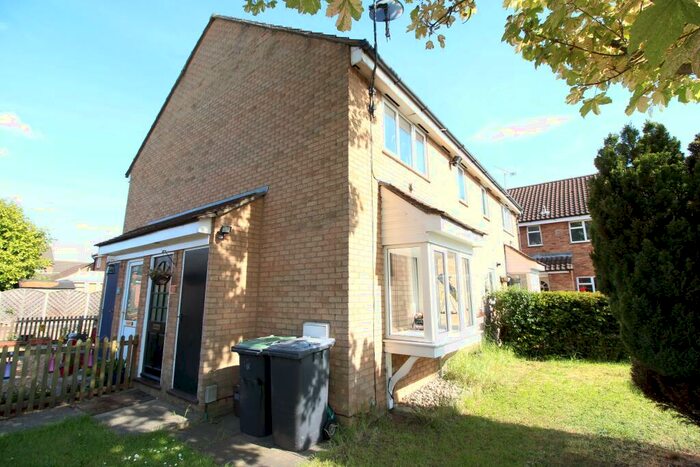 1 Bedroom Semi-Detached House To Rent In Lincoln Crescent, Biggleswade, SG18