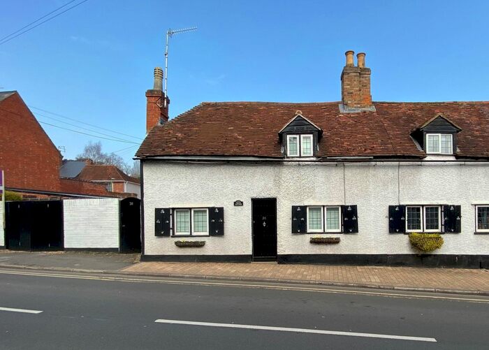 3 Bedroom End Of Terrace House To Rent In Gravel Hill, Henley-On-Thames, Oxfordshire, RG9