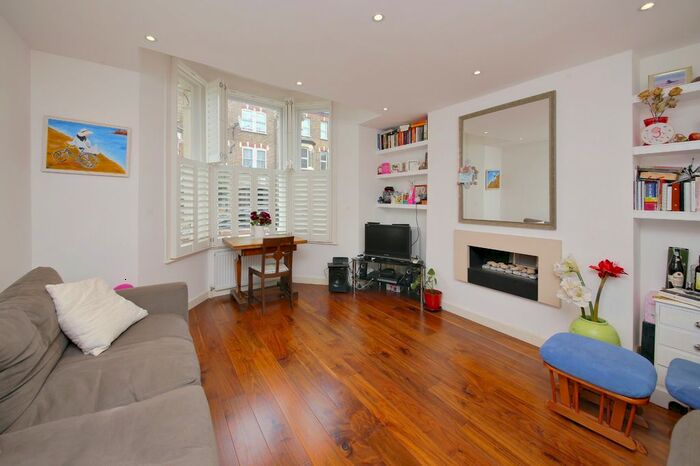 2 Bedroom Flat To Rent In Fermoy Road, London, W9
