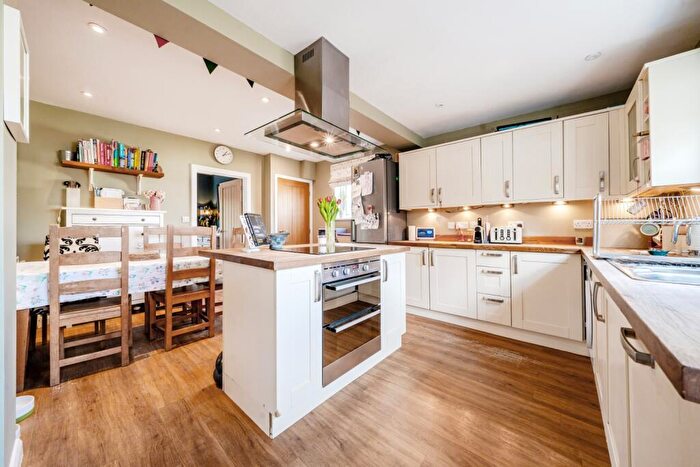 3 Bedroom Semi-Detached House For Sale In Meadow End, Fulbrook, Burford, Oxfordshire, OX18