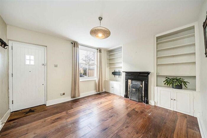 2 Bedroom Terraced House To Rent In Watts Lane, Teddington, TW11