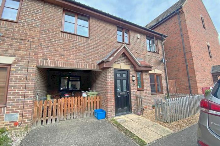 4 Bedroom Terraced House To Rent In Perivale, Monkston Park, Milton Keynes, MK10