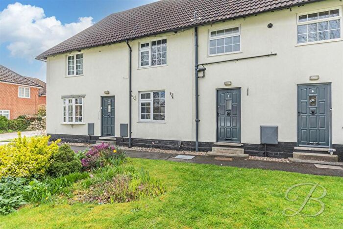 2 Bedroom Town House For Sale In Hutt Farm Court, Ravenshead, Nottingham, NG15