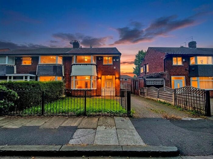 3 Bedroom Semi Detached House For Sale In Balmoral Avenue, Whitefield, M45