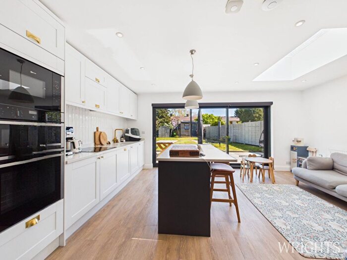 3 Bedroom Semi Detached House For Sale In Haynes Close, Welwyn Garden City, AL7