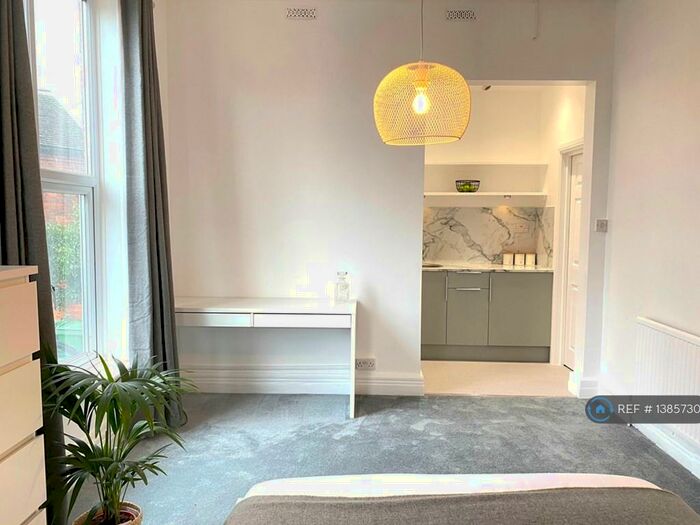 Studio To Rent In Park Road, Loughborough, LE11