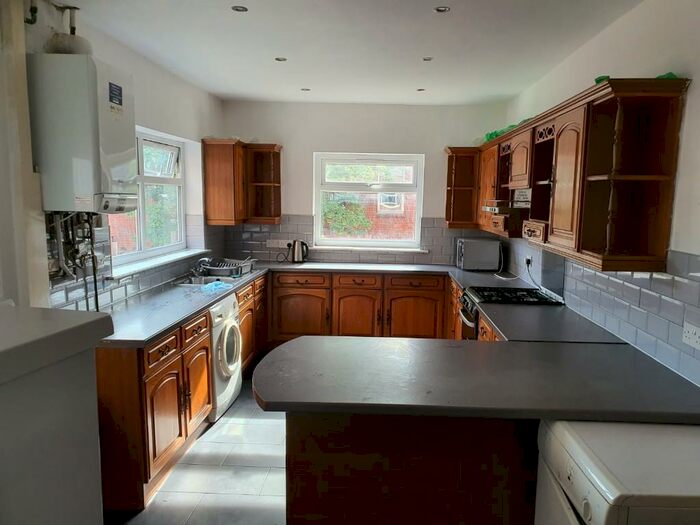 5 Bedroom Terraced House To Rent In Harrington Drive, Nottingham, Nottinghamshire, NG7