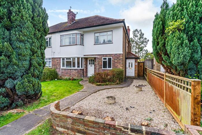 2 Bedroom Maisonette To Rent In Tolcarne Drive, Pinner, HA5