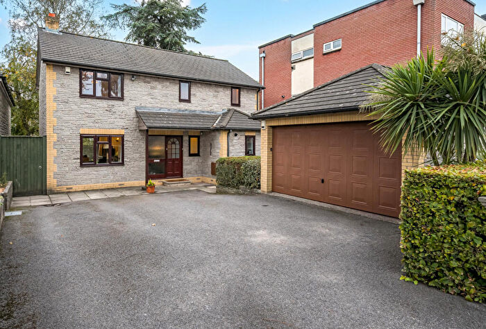 4 Bedroom Detached House For Sale In Downend Road, Downend, Bristol, South Gloucestershire, BS16