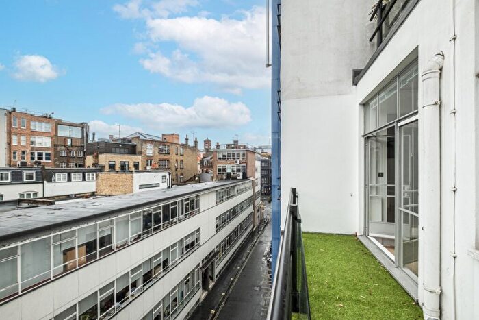 2 Bedroom Apartment To Rent In Saffron Hill, Epc:D, EC1N