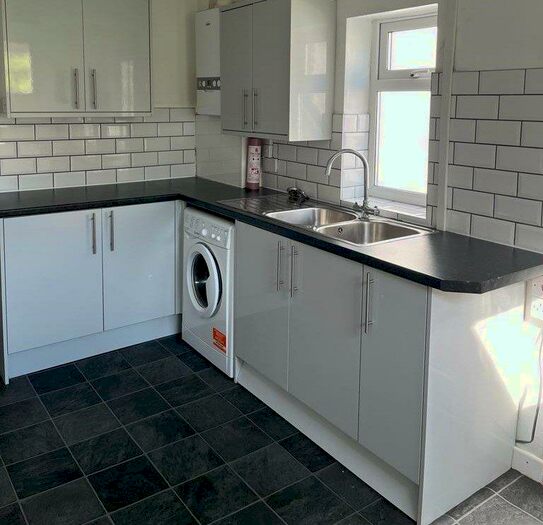 7 Bedroom House To Rent In Bryn Y Mor Crescent, Uplands, SA1