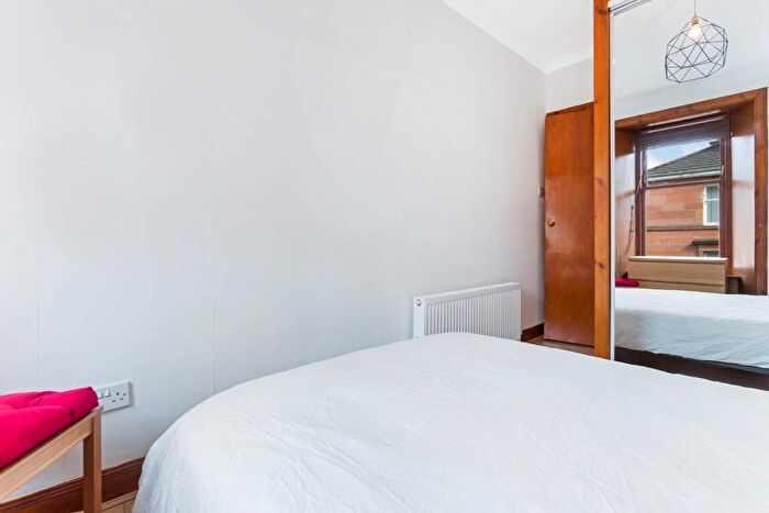 1 Bedroom Flat To Rent In Apsley Street, Glasgow -, G11