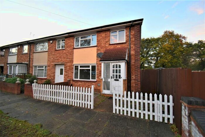 3 Bedroom End Of Terrace House To Rent In Godman Road, Grays, RM16