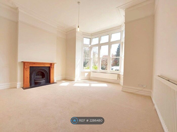 2 Bedroom Flat To Rent In Clifton, Bristol, BS8