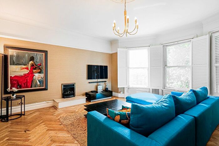 2 Bedroom Flat To Rent In Richmond Mansions, Old Brompton Road, SW5