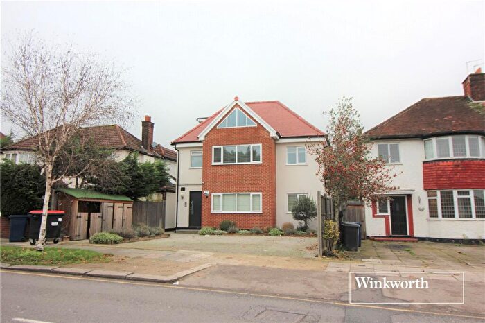 1 Bedroom Apartment To Rent In Hale Lane, London, NW7