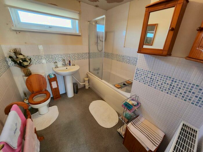 3 Bedroom Terraced House For Sale In Byland, Halifax, HX2