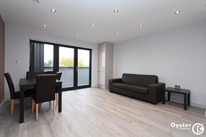 1 Bedroom Apartment To Rent In Honeypot Lane, Stanmore, HA7