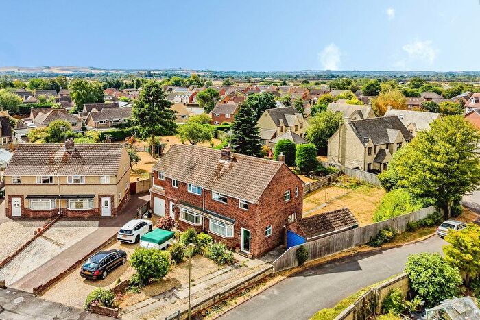 3 Bedroom Semi-Detached House For Sale In Damson Trees, Shrivenham, Oxfordshire, SN6