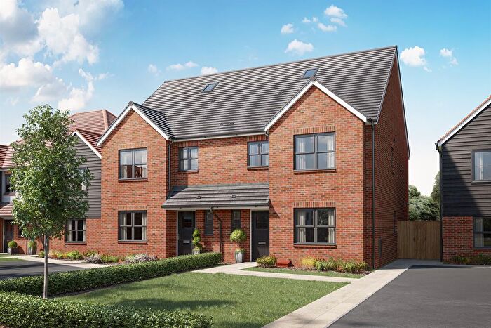 4 Bedroom Semi-Detached House For Sale In Meadow View, Nazeing, Waltham Abbey, EN9